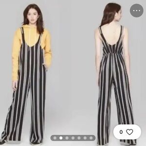 NWT Women’s Size Medium V Neck Jumpsuit